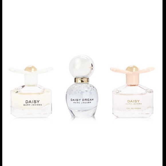 Marc Jacobs Other - MARC JACOBS DAISY MINI PERFUME